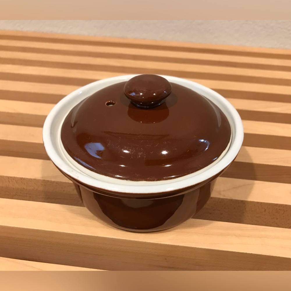 Hall pottery baker